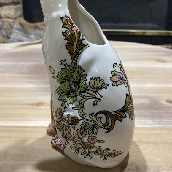 Anthropologie Floral Dog Vase - White and Pink - Picture 4 of 10